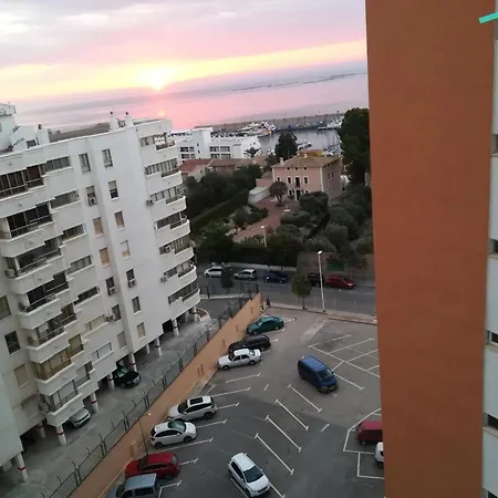 La Terraza De Mar * 比利亚霍约萨